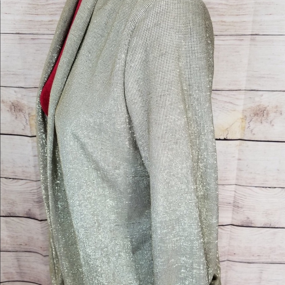 H&M Top - Picture 3 of 5